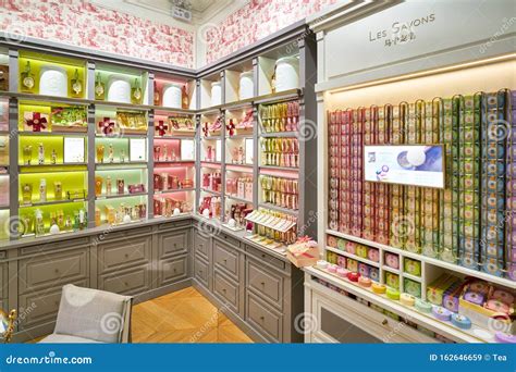 roger and gallet stockists.